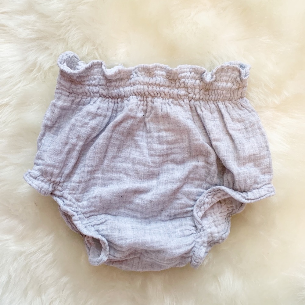 •SOLD• Zara Baby Girl Light Gray Bloomers 6-9